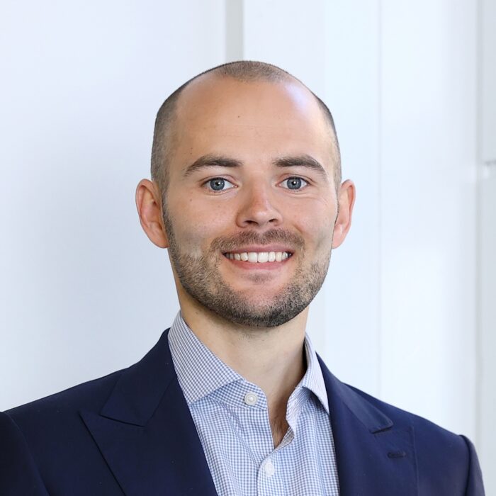 Adam Selling